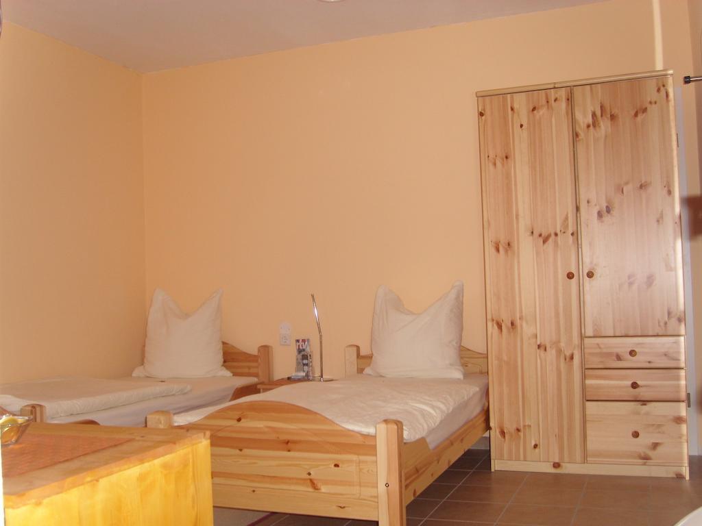 Gaestehaus Am Reiterhof Mutschler Donzdorf Chambre photo