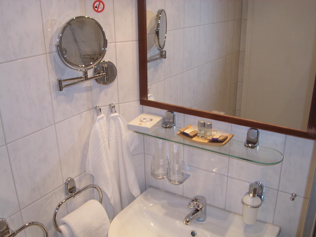 Gaestehaus Am Reiterhof Mutschler Donzdorf Chambre photo