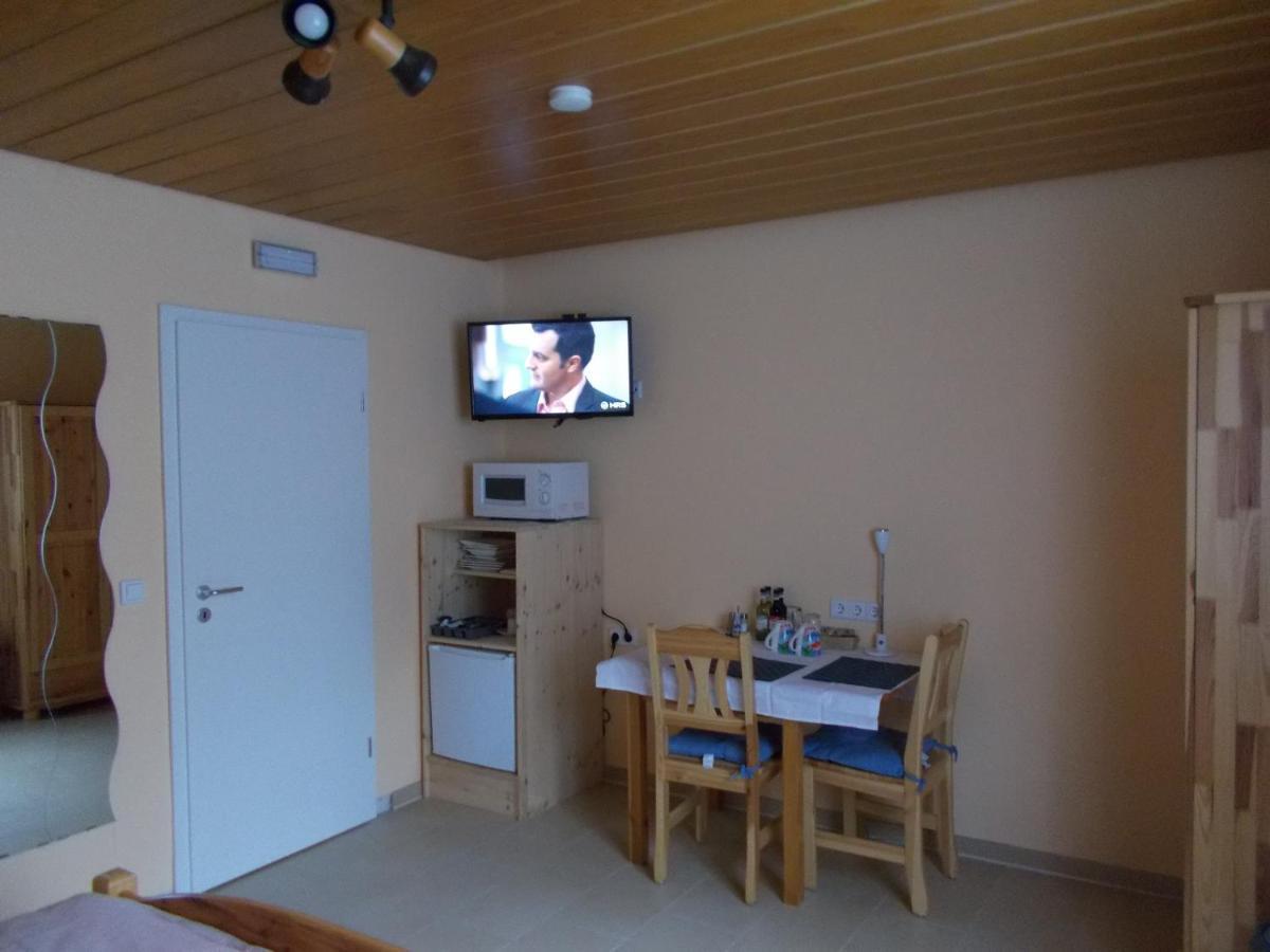 Gaestehaus Am Reiterhof Mutschler Donzdorf Extérieur photo